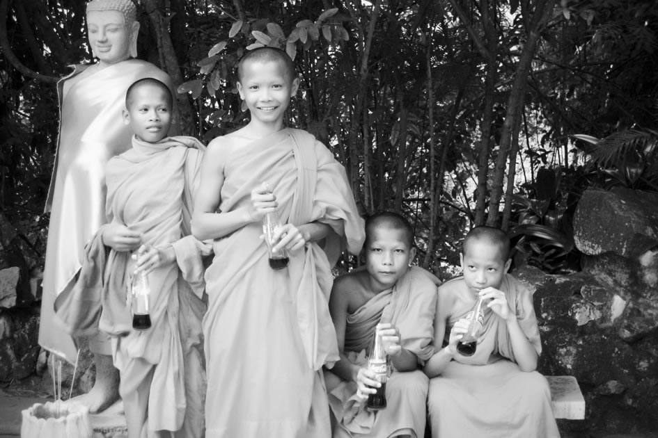 Novice monks at the Royal Palace, Phnom Penh