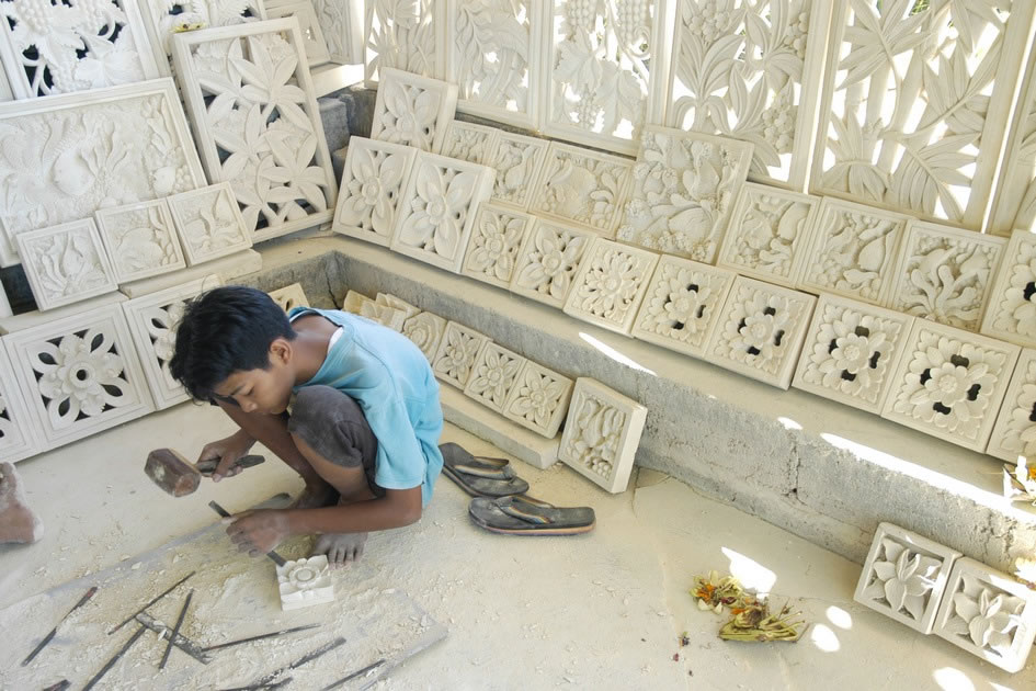 Stone Carver, Ubud, Bali