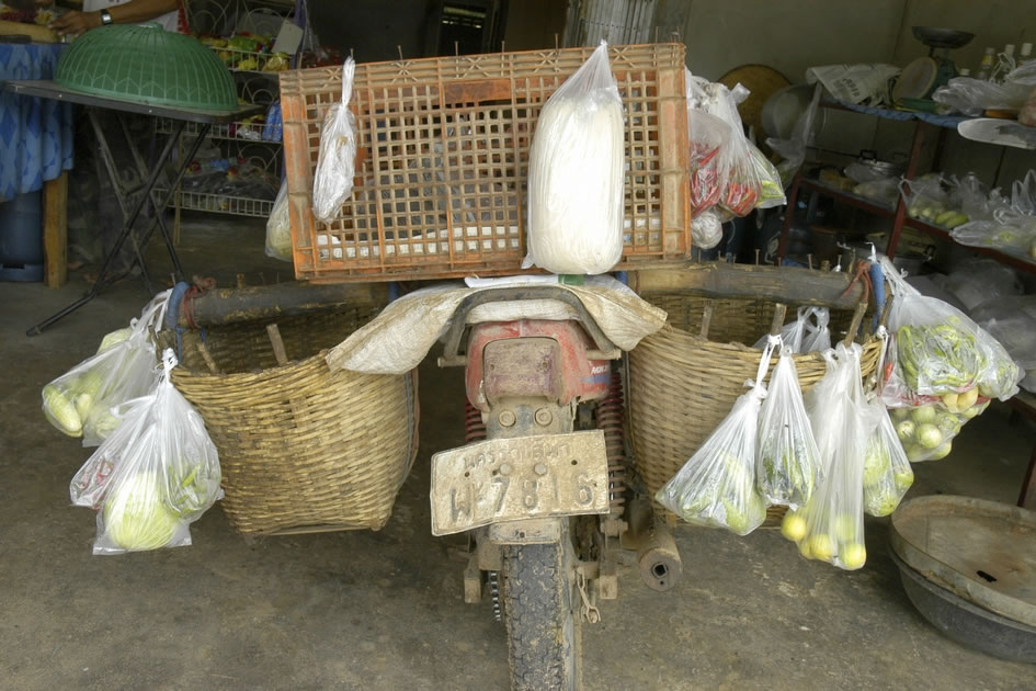 Mobile Mini Mart, Isan