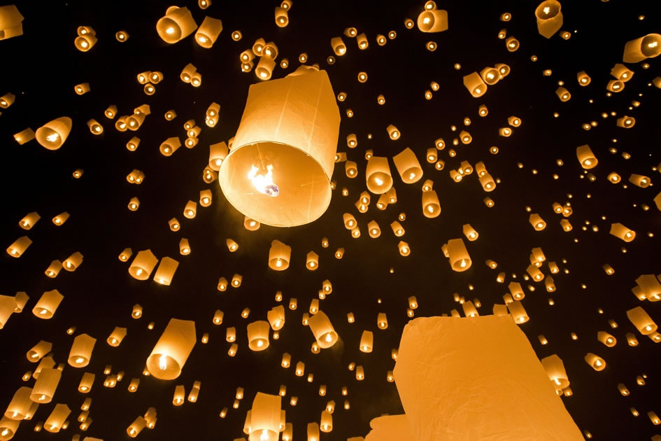 Lanterns at the Yi Peng Festival, Chaing Mai