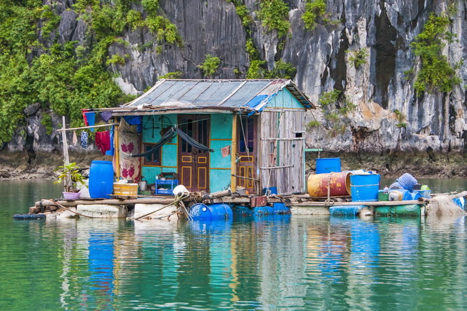 Floating house, Halong Bay